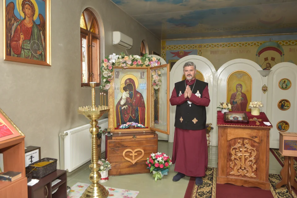 The Mother of God icon “Search for the Fallen” at the Kybliary community