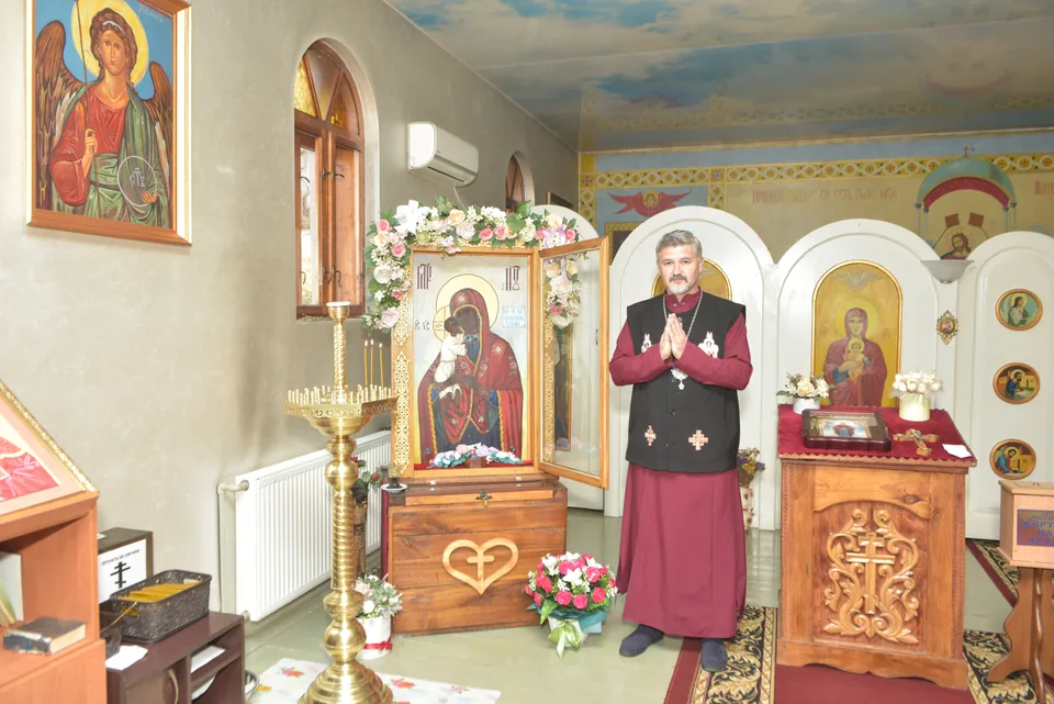 Photograph supplied by the community of the Mother of God icon “Search for the Fallen” in the church.